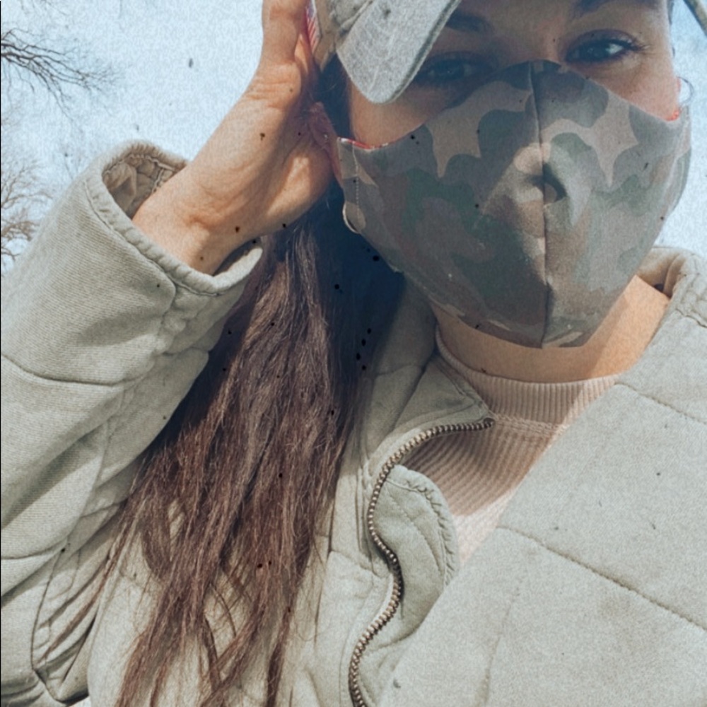 Reversible Homemade Mask - Picture 2 of 7